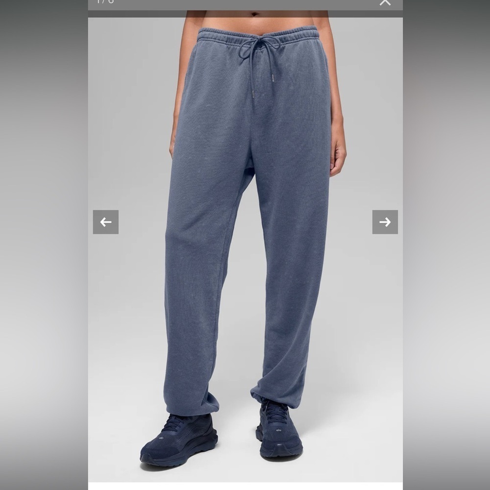 ALO Yoga Chill Vintage Wash Sweatpant Limited: Bluestone Wash Medium NWT